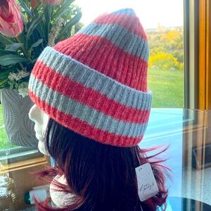 🌹New Free People winter beanie ONE SIZE hat red gray